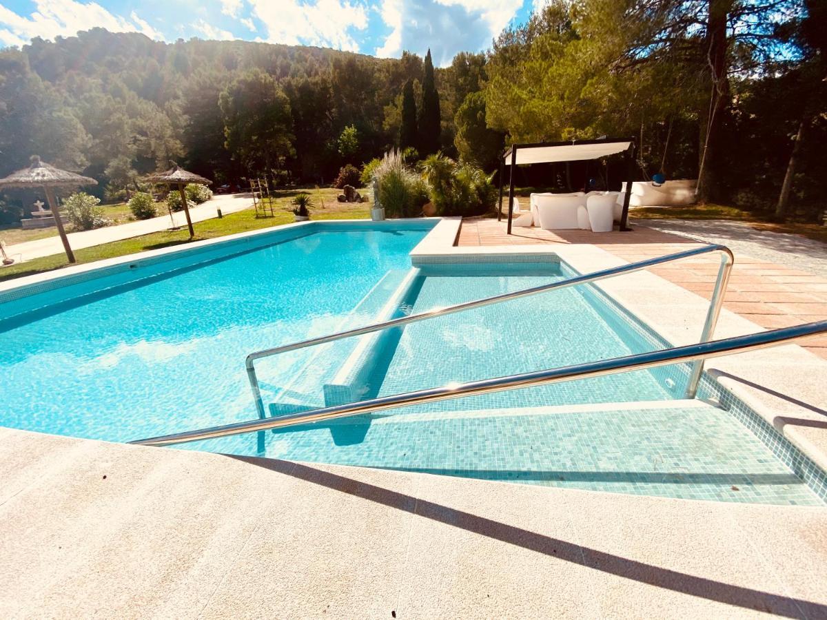Private Villas Puerto Pollensa For Family Groups, Private Mountain Ideal For Runners, Trailers, Hikers, It Is Approximately 3 Minute Walk From The Beach Extérieur photo