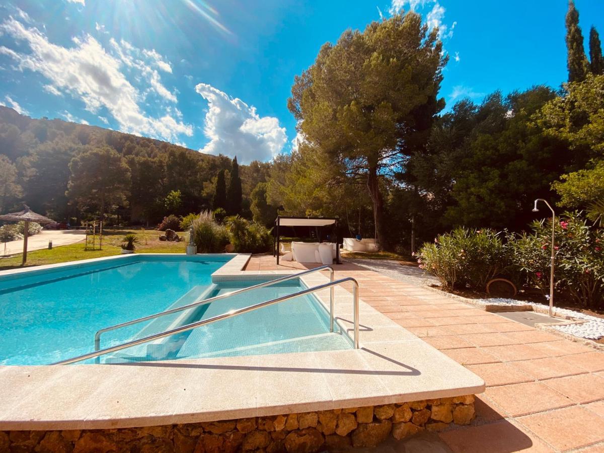 Private Villas Puerto Pollensa For Family Groups, Private Mountain Ideal For Runners, Trailers, Hikers, It Is Approximately 3 Minute Walk From The Beach Extérieur photo